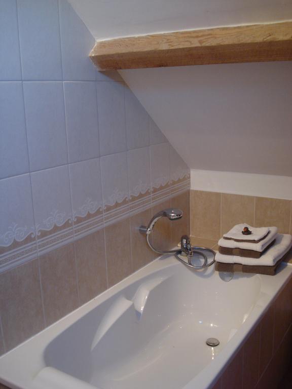 L'Ancien Pressoir Bed and Breakfast Ménil-Hermei Δωμάτιο φωτογραφία