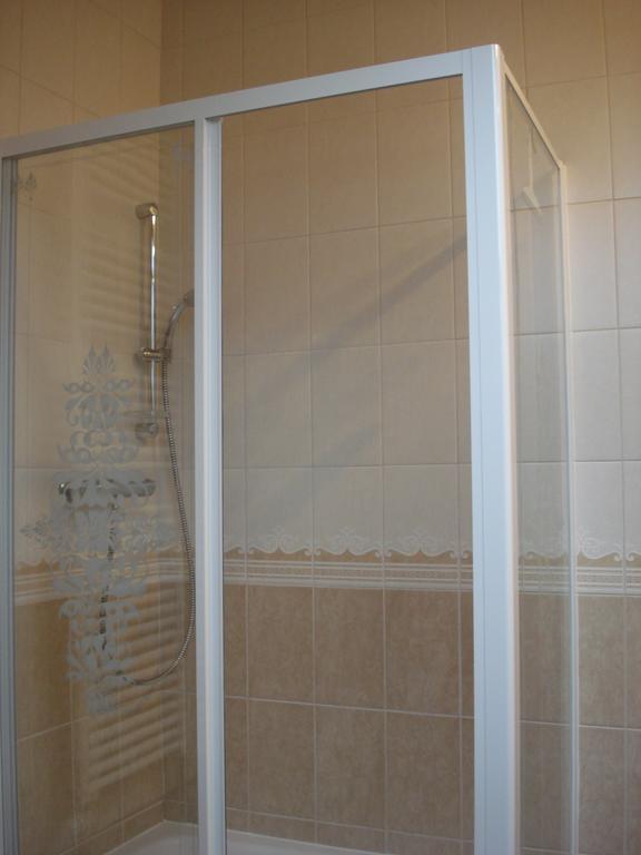 L'Ancien Pressoir Bed and Breakfast Ménil-Hermei Δωμάτιο φωτογραφία
